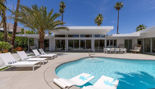 Twilight Fairway – Golfside Desert Luxury in Palm Springs