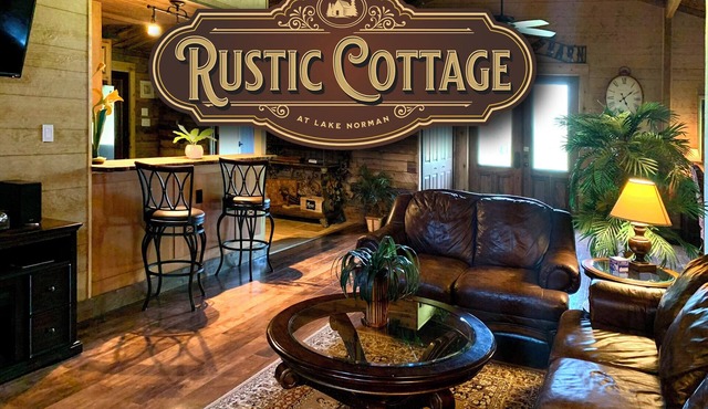 Unique Rustic Charm Cottage Great Location close to Lake in Mooresville