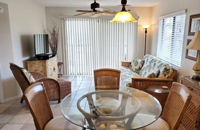 Condo ∙ 1 bedroom ∙ 2 guests in Butler Beach