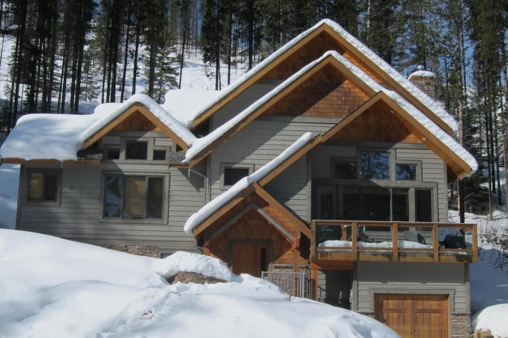 Photo of Outdoor in Forest Ridge Estates