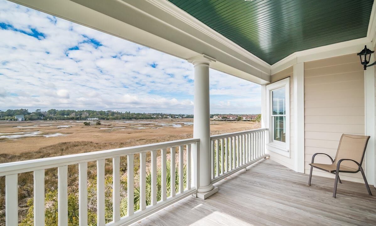 Photo of Patio Balcony in Litchfield by the Sea