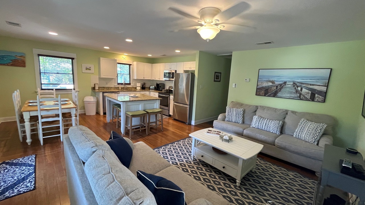 Photo of Livingroom in Colington