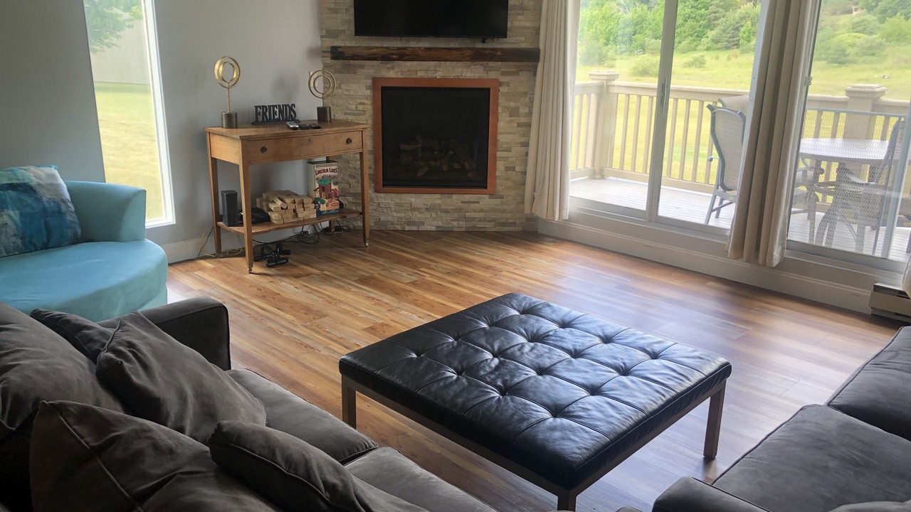 Photo of Livingroom in Cedar