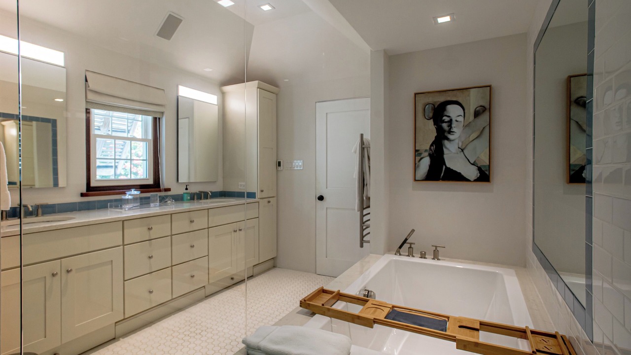 Photo of Bathroom in Pembroke