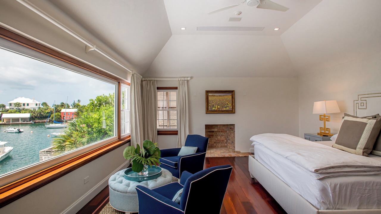 Photo of Bedroom in Pembroke
