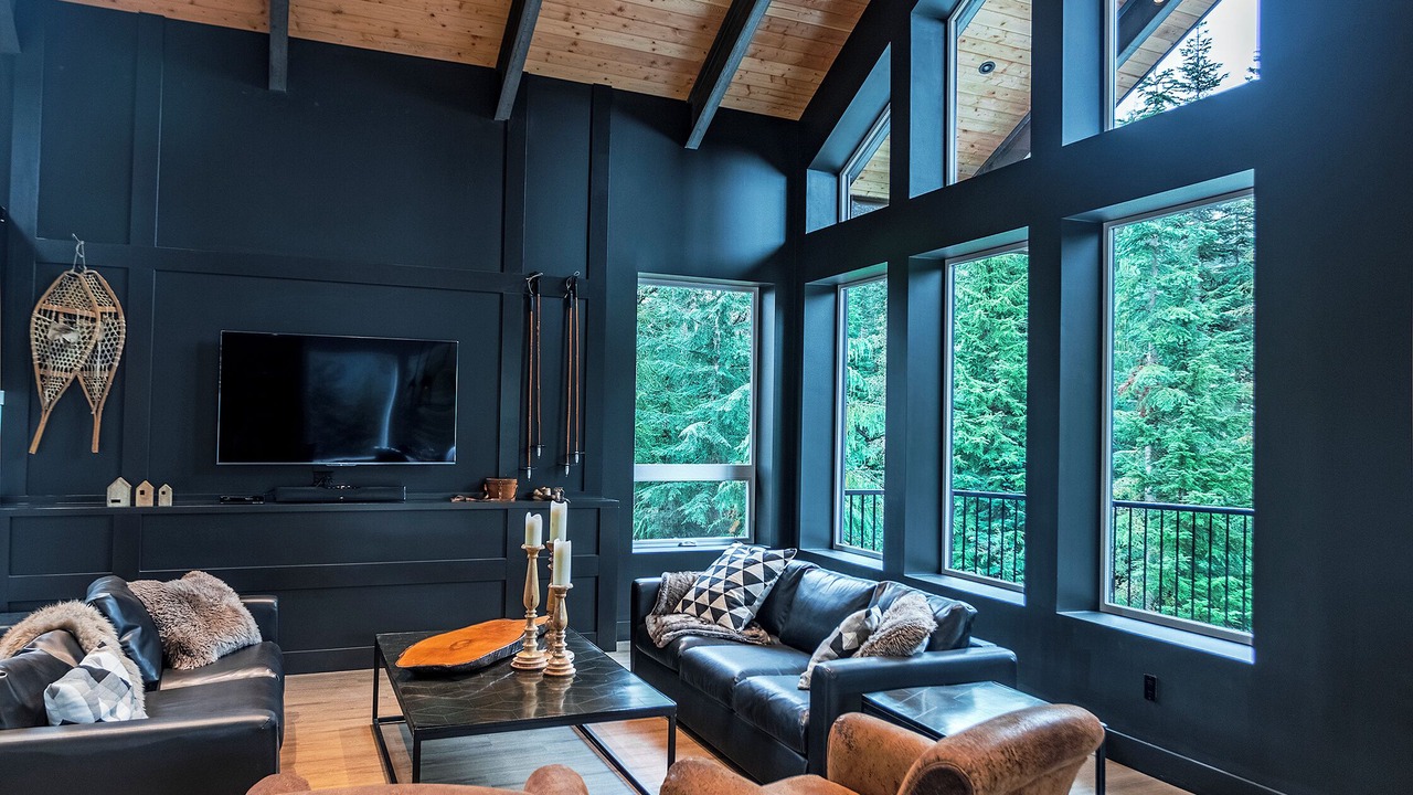 Photo of Livingroom in Hemlock Valley