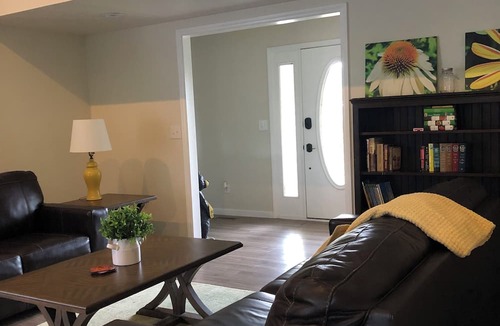 Fayetteville House | Minutes from New River Gorge! Country setting - great for families and friends!