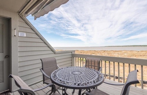 Seabrook Island Villa | STUNNING BEACHFRONT UPPER VILLA,Electric Awning over Deck,Amenity Cards INCLUDED