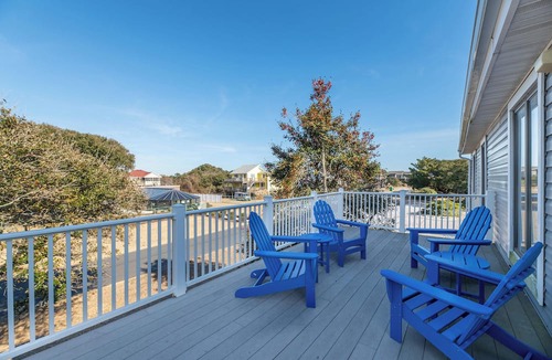 Duck House | Captain's Perch - Duck, Northpoint, 400 Yds to Beach, Pool, Hot Tub, Events, Flex Stays