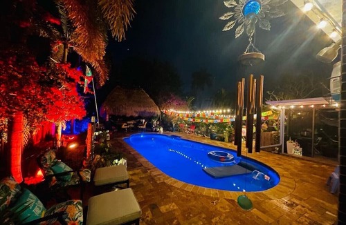 Fort Lauderdale Bed & Breakfast | Clothes optional Tranquil Private room Paradise. In Fort Lauderdale. LGBTQ+ ❤️