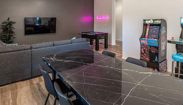 New Listing! Stylish 4 Bdrm W/pool and Game Room in Scottsdale