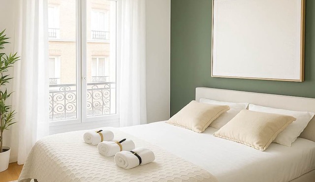 Spacious & chic flat with elevator access - Paris in Paris