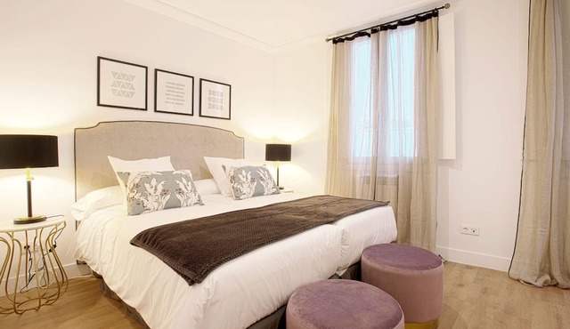 Genteel Home Madrazo I in Madrid