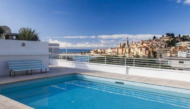 Modern 2P apartment with terrace in Menton in Menton