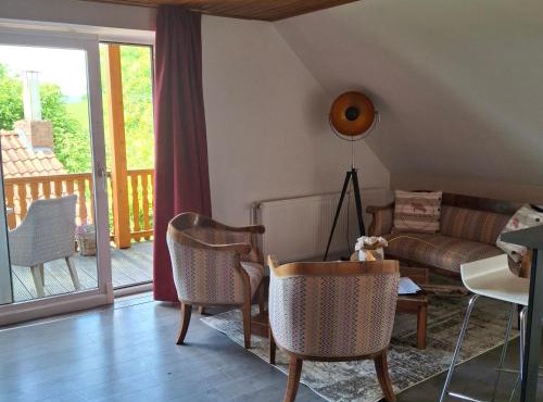 Landhaus Korf - Ferienwohnung im Weserbergland mit großem Balkon in Extertal